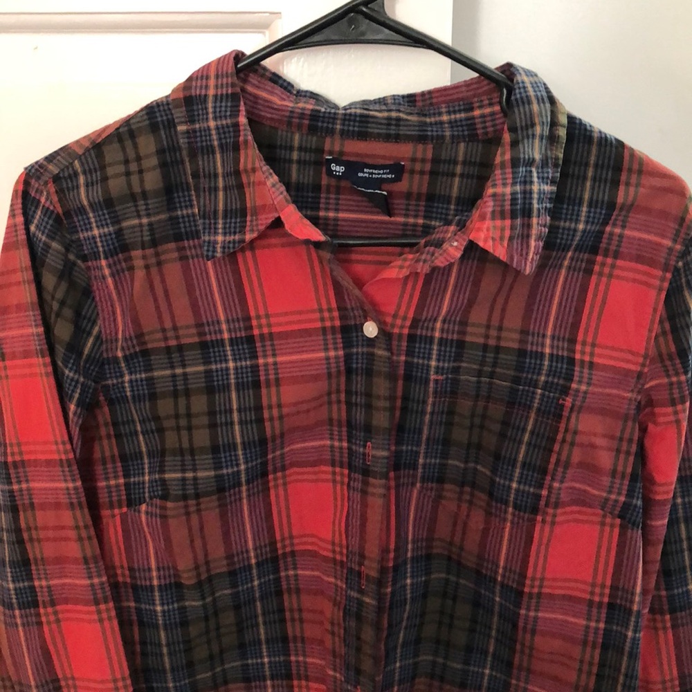 Gap boyfriend fit plaid button down